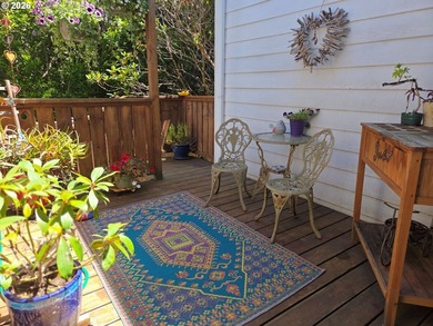Turn-of-the-Century Charm with Ocean Views & Income - photo 34