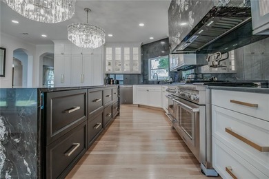 Tucked within the prestigious gated Pinnacle Country Club - photo 10
