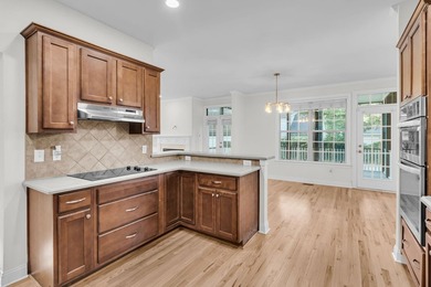 Designed in the timeless Charleston Single style and set within - photo 11