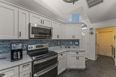Beautifully Remodeled 2BR/2BA Corner-Lot Home in Haines Creek - photo 16