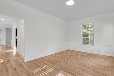 Designed in the timeless Charleston Single style and set within - photo 20