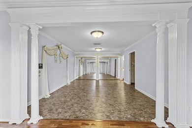 **OPEN HOUSE SAT. 5/30 FROM 11 AM- 1 PM** Discover this - photo 26