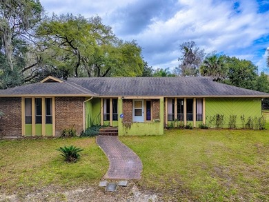 Mirror Lake Home Sale Pending in Apopka Florida