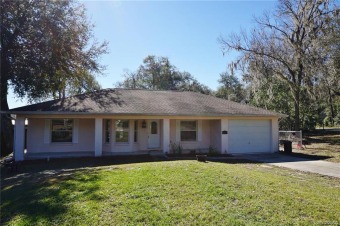 (private lake, pond, creek) Home For Sale in Floral City Florida
