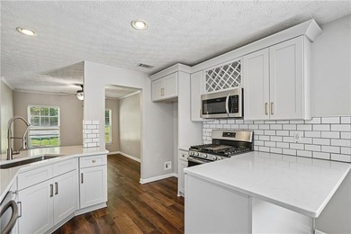 Explore 2213 Skylar Leigh Dr, designed for everyday comfort with - photo 22
