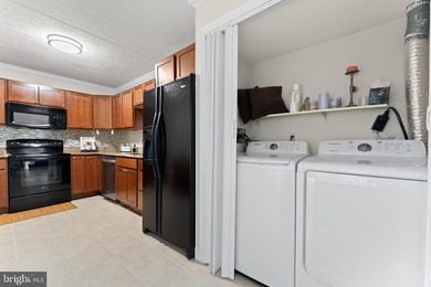 Welcome home to this bright and spacious 2-bedroom, 2-bath - photo 25