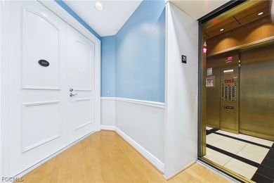 Luxury PENTHOUSE! No more fighting for parking for the 4th of