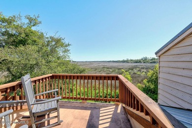 Coastal lifestyle with marsh views forever , this exquisite end - photo 37
