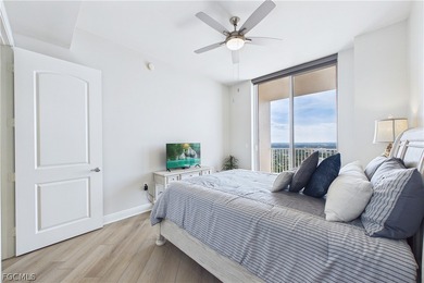 Luxury PENTHOUSE! No more fighting for parking for the 4th of