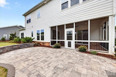 Welcome to 222 Lanyard Lane in the highly sought-after McLean - photo 46