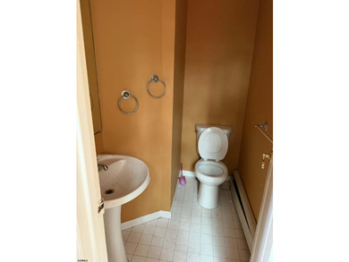 Great duplex in the nice Chelsea area, close proximity to the - photo 7