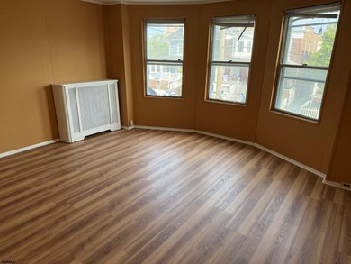 Great duplex in the nice Chelsea area, close proximity to the - photo 9