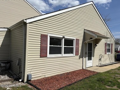 Back on Market condo has been UPDATEDCONDO HAS BEEN PAINTED AND - photo 1