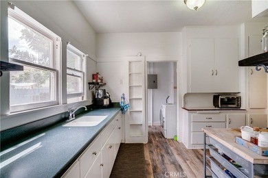 925 S Grand Ave - photo 11