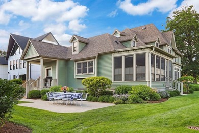 Lake Geneva landmark! The only known Eastlake Victorian in the - photo 39