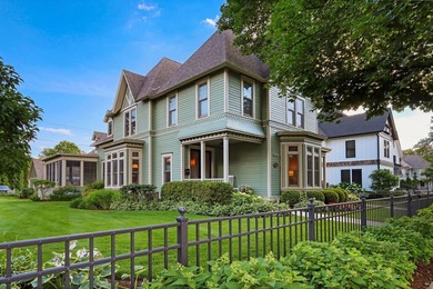 Lake Geneva landmark! The only known Eastlake Victorian in the - photo 41