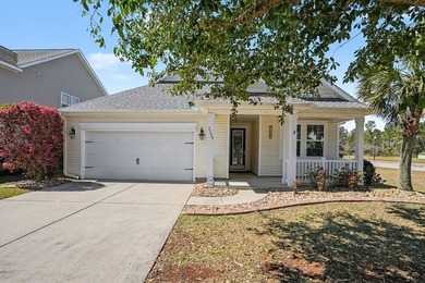 Welcome home. This beautiful gas heated ranch in Carolina - photo 1