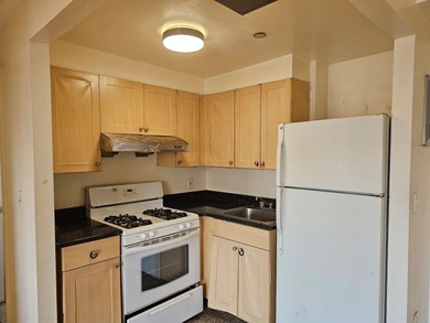 Very Sunny & Lovely 6th Floor Condo features LR, KIT, 2 Bedrooms