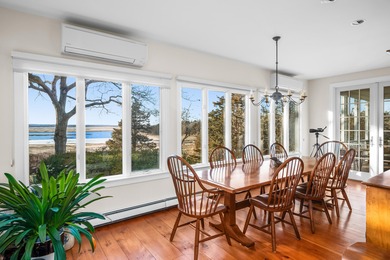 Welcome to your dream retreat at 11 Sheperds Way in one of the - photo 13
