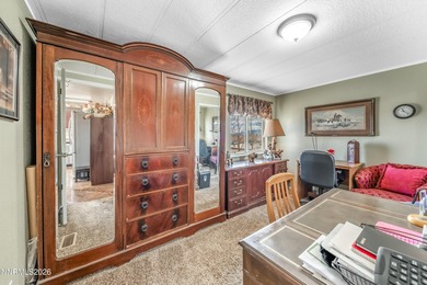 Looking for room to breathe? Welcome to this well-maintained - photo 18