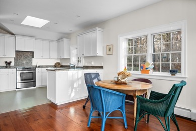 Welcome to your dream retreat at 11 Sheperds Way in one of the - photo 21
