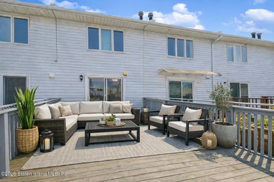 Welcome to 107 Hempstead Avenue! This well-maintained 2-bedroom - photo 32