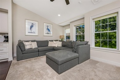 Welcome to easy, low-maintenance living in this beautifully - photo 6