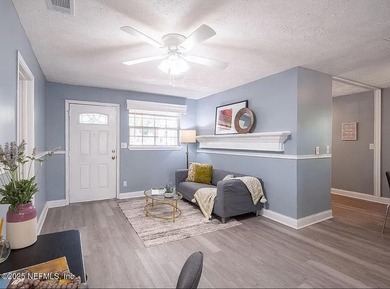 Run into this Limited Time True Move in 3-bedroom, 2-bath - photo 6