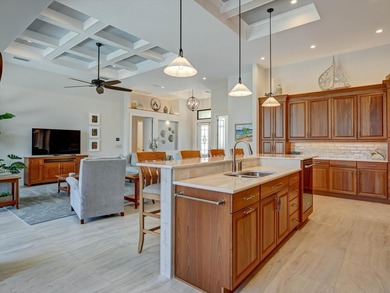 2 YEARS NEW! Custom Home, designed for Comfort, Style, and - photo 12