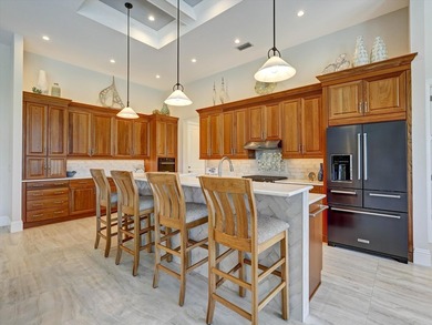 2 YEARS NEW! Custom Home, designed for Comfort, Style, and - photo 15