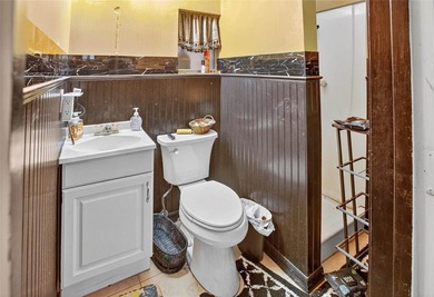 Under contract-accepting backup offers. Short Sale. BACK ON THE - photo 16