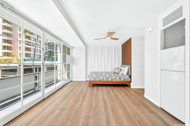 Fully remodeled Waikiki studio at Rosalei! Welcome home to this - photo 2