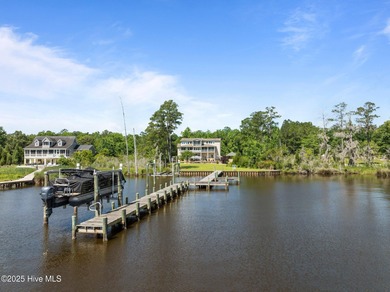 Pamlico River Home For Sale in Chocowinity North Carolina