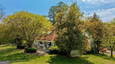 A unique property now offered for sale...This beautiful Southern - photo 4
