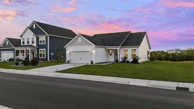 Turn-Key Coastal Home with Water Views - Just 2 Miles to the - photo 2