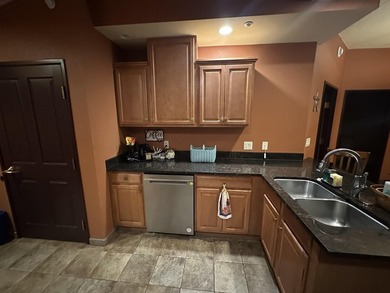 Located on the sixth floor, this spacious three bedroom condo - photo 7