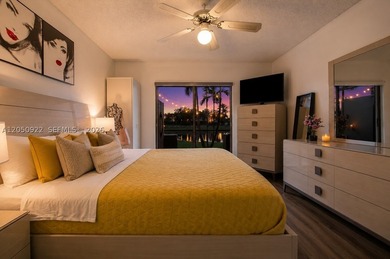 LAKEFRONT CORNER VILLA in the highly desirable resort-style - photo 12