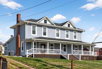 Unlock the potential of this versatile commercial property