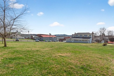 Unlock the potential of this versatile commercial property