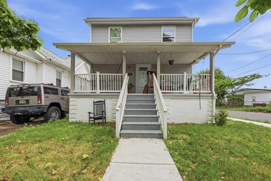 Welcome to 224 S Chester Ave, a fully updated property situated - photo 3