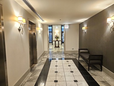 Great opportunity to buy a corner unit that is bright & spacious - photo 3