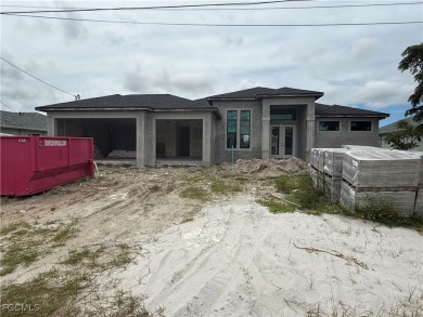 Cape Coral Lakes Area Home For Sale in Cape Coral Florida