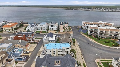 Relax and savor the rolling ocean views or sailboats drifting by - photo 6