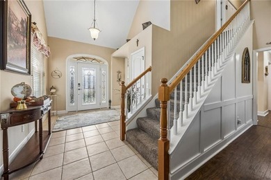 Featuring a beautiful home, originally a Bent Pine Construction - photo 12