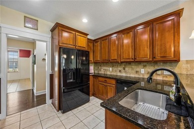 Featuring a beautiful home, originally a Bent Pine Construction - photo 22