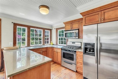 Nestled within the Historic District, this captivating - photo 22