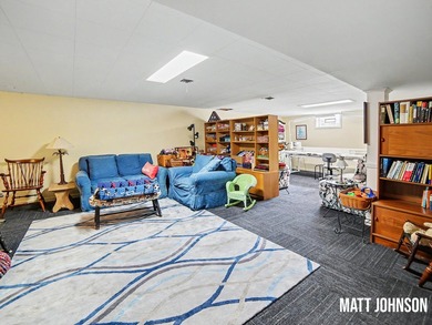 Charming 4 bedroom, 2 bath brick ranch in the City of Whitehall - photo 24