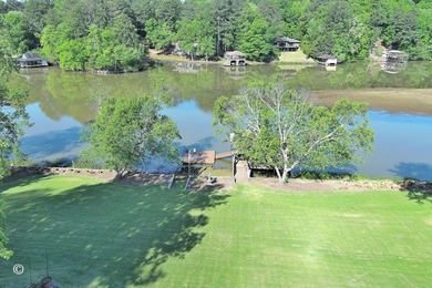 AN UNRIVALED WATERFRONT LEGACY IN GREEN ISLAND HILLS Experience - photo 28