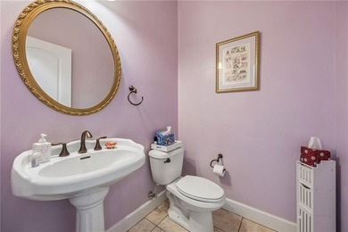 Featuring a beautiful home, originally a Bent Pine Construction - photo 30