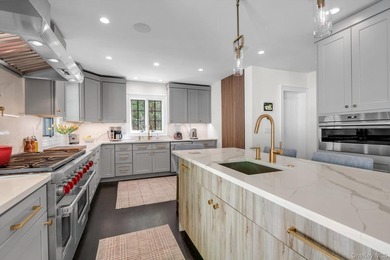 Nestled within Roslyn's historic Sinclair Martin enclave, this - photo 9